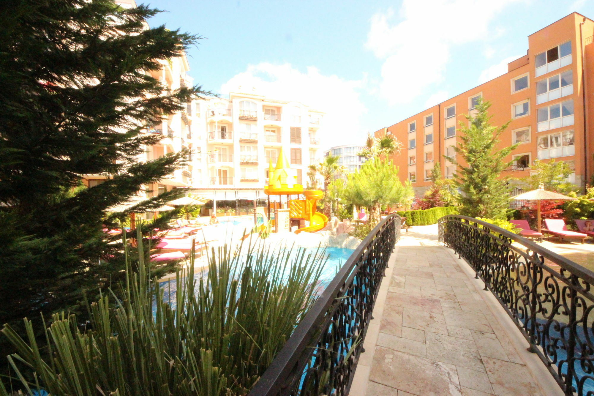 Menada Romance Marine Apartments Sunny Beach Exterior photo